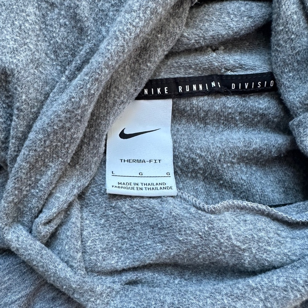 Nike THERMA-FIT RUN DIVISION SPHERE ELEMENT RUNNING TOP - Picture 4 of 4